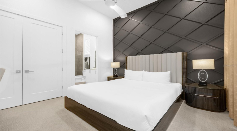 DAVENPORT, Florida 33837, 6 Bedrooms Bedrooms, ,4 BathroomsBathrooms,Residential,For Sale,PINE OAK,0,MFRS5118930