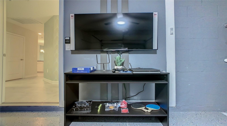 DAVENPORT, Florida 33896, 3 Bedrooms Bedrooms, ,2 BathroomsBathrooms,Residential,For Sale,OCEAN COURSE,0,MFRO6367282