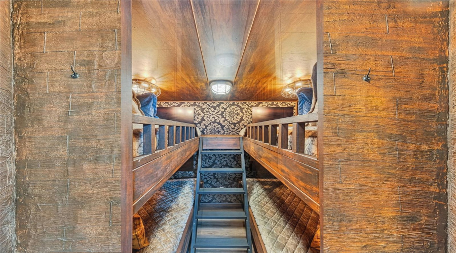 REUNION, Florida 34747, 5 Bedrooms Bedrooms, ,4 BathroomsBathrooms,Residential,For Sale,FAIRVIEW,0,MFRS5140423