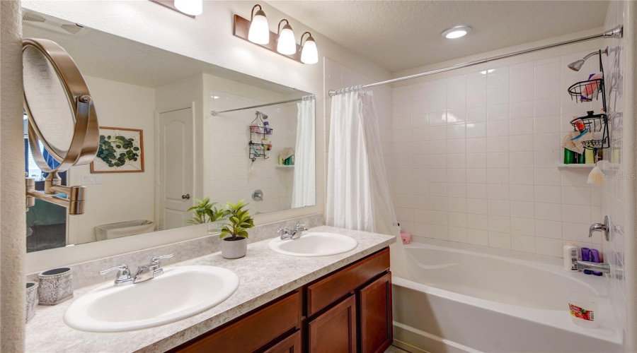 KISSIMMEE, Florida 34746, 4 Bedrooms Bedrooms, ,2 BathroomsBathrooms,Residential,For Sale,CASA DEL REY,0,MFRO6366550