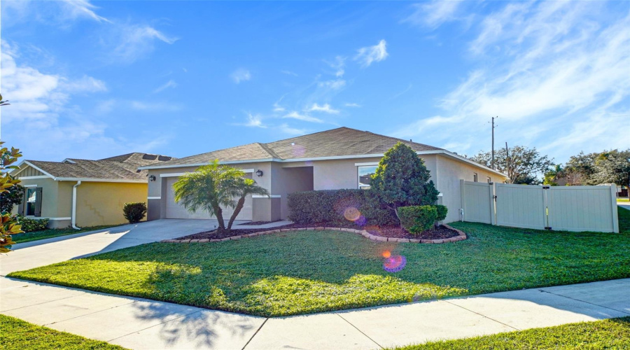 KISSIMMEE, Florida 34746, 4 Bedrooms Bedrooms, ,2 BathroomsBathrooms,Residential,For Sale,CASA DEL REY,0,MFRO6366550