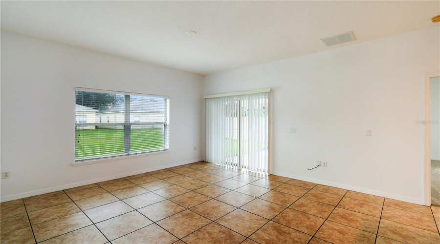 KISSIMMEE, Florida 34746, 3 Bedrooms Bedrooms, ,2 BathroomsBathrooms,Residential,For Sale,HIDDEN MEADOW,0,MFRG5101601