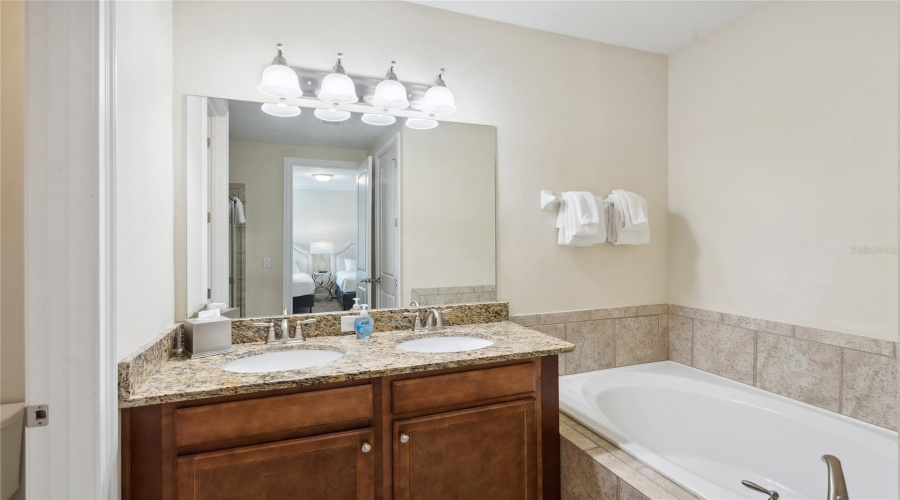 KISSIMMEE, Florida 34747, 10 Bedrooms Bedrooms, ,10 BathroomsBathrooms,Residential,For Sale,LASSO,0,MFRO6368608