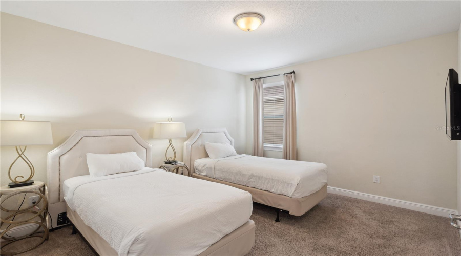 KISSIMMEE, Florida 34747, 10 Bedrooms Bedrooms, ,10 BathroomsBathrooms,Residential,For Sale,LASSO,0,MFRO6368608