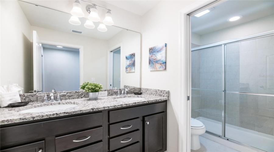 KISSIMMEE, Florida 34747, 7 Bedrooms Bedrooms, ,5 BathroomsBathrooms,Residential,For Sale,PRAGUE,0,MFRO6329265