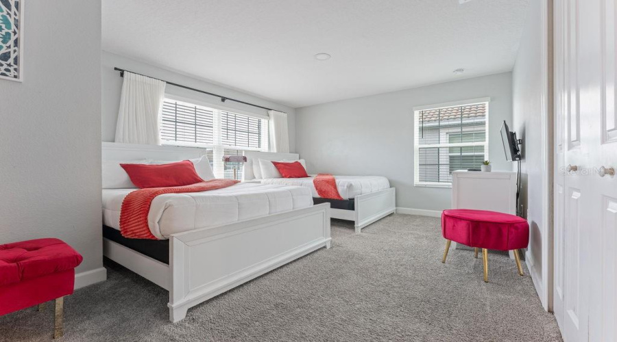 KISSIMMEE, Florida 34746, 5 Bedrooms Bedrooms, ,4 BathroomsBathrooms,Residential,For Sale,DEDICATION,0,MFRO6367374