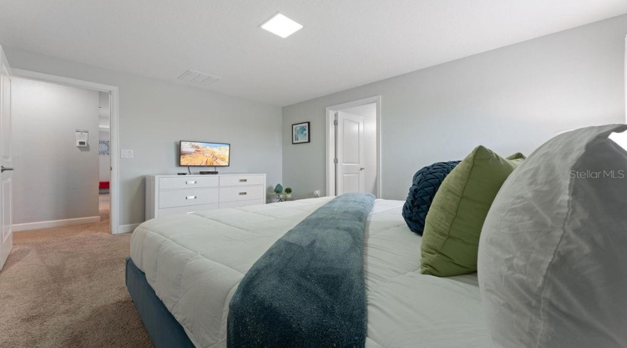 KISSIMMEE, Florida 34746, 5 Bedrooms Bedrooms, ,4 BathroomsBathrooms,Residential,For Sale,DEDICATION,0,MFRO6367374