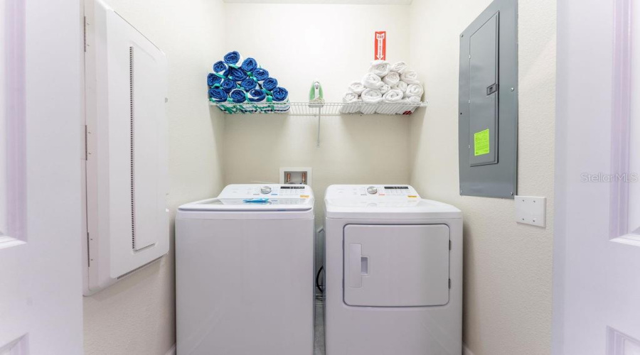 KISSIMMEE, Florida 34746, 5 Bedrooms Bedrooms, ,4 BathroomsBathrooms,Residential,For Sale,DEDICATION,0,MFRO6367374