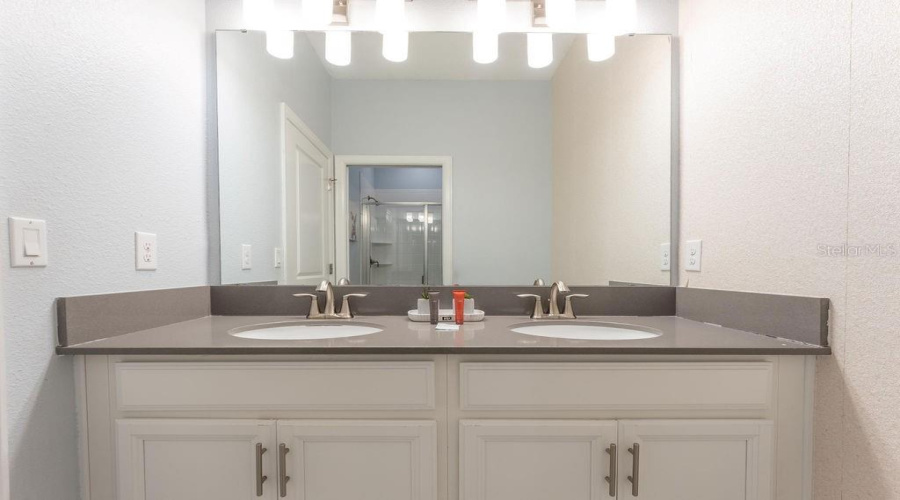 KISSIMMEE, Florida 34746, 5 Bedrooms Bedrooms, ,4 BathroomsBathrooms,Residential,For Sale,DEDICATION,0,MFRO6367374