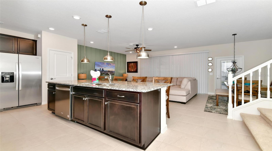 DAVENPORT, Florida 33897, 5 Bedrooms Bedrooms, ,4 BathroomsBathrooms,Residential,For Sale,PACIFIC,0,MFRS5140443