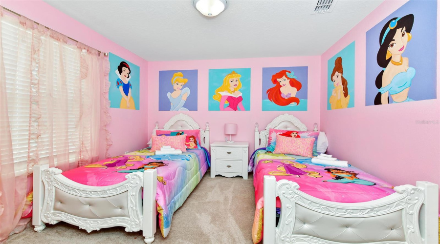 DAVENPORT, Florida 33897, 5 Bedrooms Bedrooms, ,4 BathroomsBathrooms,Residential,For Sale,PACIFIC,0,MFRS5140443