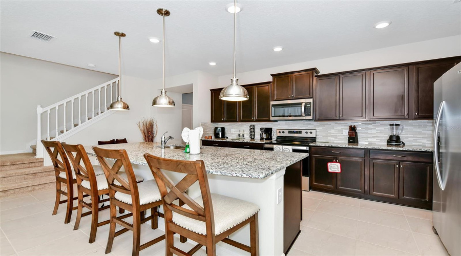 DAVENPORT, Florida 33897, 5 Bedrooms Bedrooms, ,4 BathroomsBathrooms,Residential,For Sale,PACIFIC,0,MFRS5140443