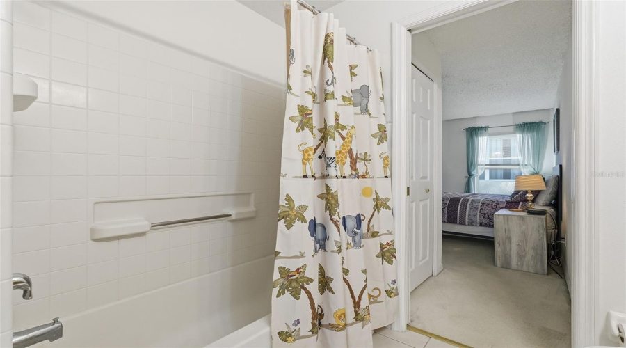 KISSIMMEE, Florida 34747, 5 Bedrooms Bedrooms, ,3 BathroomsBathrooms,Residential,For Sale,SUNRISE KEY,0,MFRTB8458096