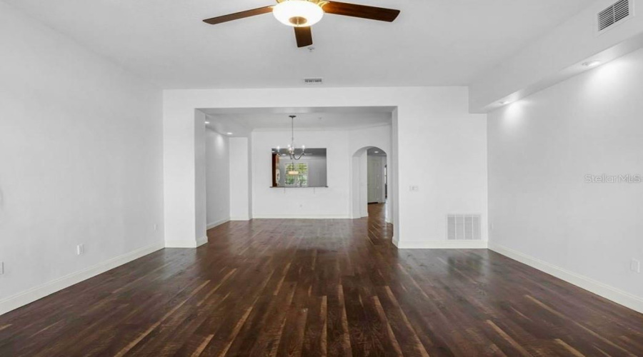 ORLANDO, Florida 32836, 3 Bedrooms Bedrooms, ,2 BathroomsBathrooms,Residential,For Sale,THE ESPLANADE,0,MFRO6366286