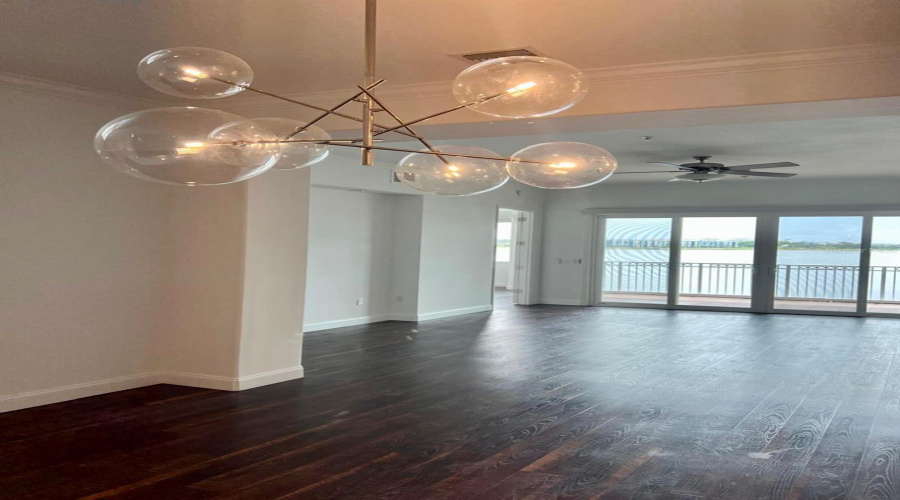 ORLANDO, Florida 32836, 3 Bedrooms Bedrooms, ,2 BathroomsBathrooms,Residential,For Sale,THE ESPLANADE,0,MFRO6366286