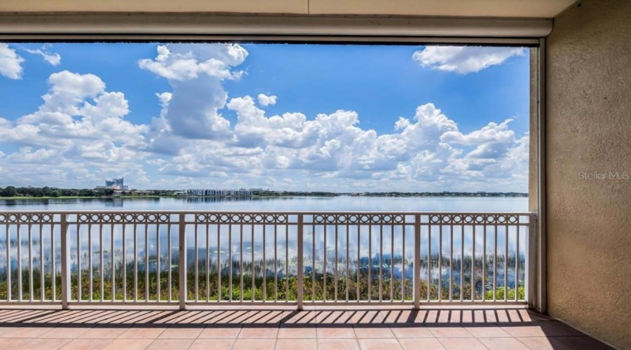 ORLANDO, Florida 32836, 3 Bedrooms Bedrooms, ,2 BathroomsBathrooms,Residential,For Sale,THE ESPLANADE,0,MFRO6366286