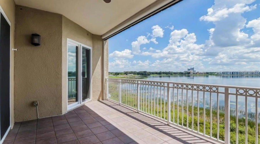 ORLANDO, Florida 32836, 3 Bedrooms Bedrooms, ,2 BathroomsBathrooms,Residential,For Sale,THE ESPLANADE,0,MFRO6366286