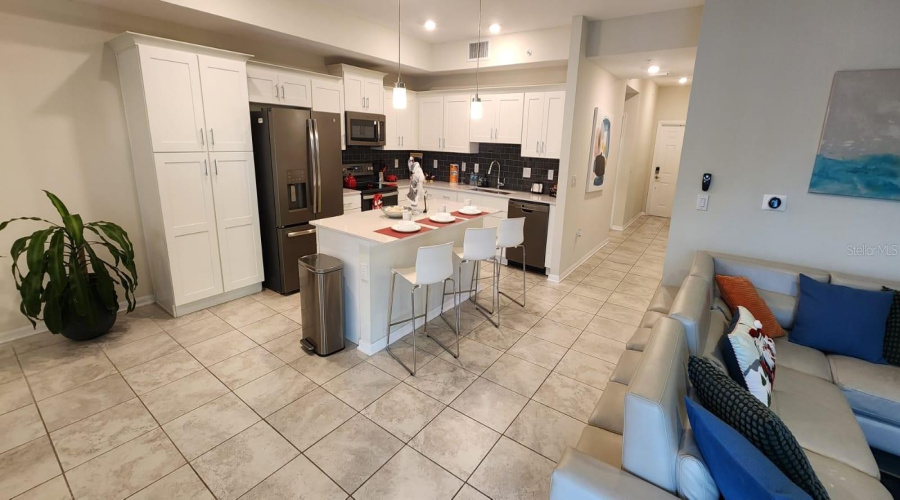 KISSIMMEE, Florida 34746, 2 Bedrooms Bedrooms, ,2 BathroomsBathrooms,Residential,For Sale,PARADOX,0,MFRO6368790