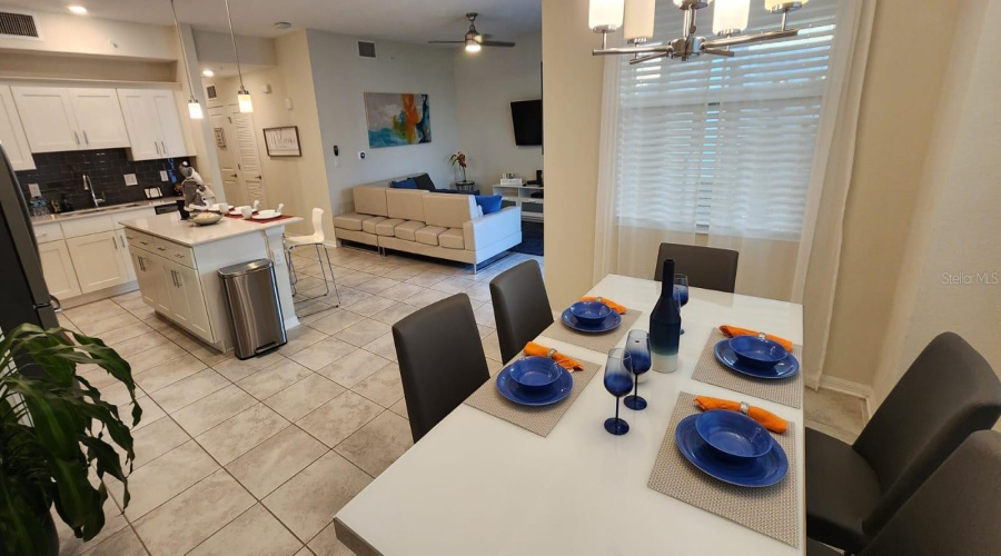 KISSIMMEE, Florida 34746, 2 Bedrooms Bedrooms, ,2 BathroomsBathrooms,Residential,For Sale,PARADOX,0,MFRO6368790