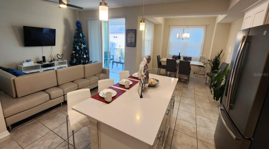 KISSIMMEE, Florida 34746, 2 Bedrooms Bedrooms, ,2 BathroomsBathrooms,Residential,For Sale,PARADOX,0,MFRO6368790