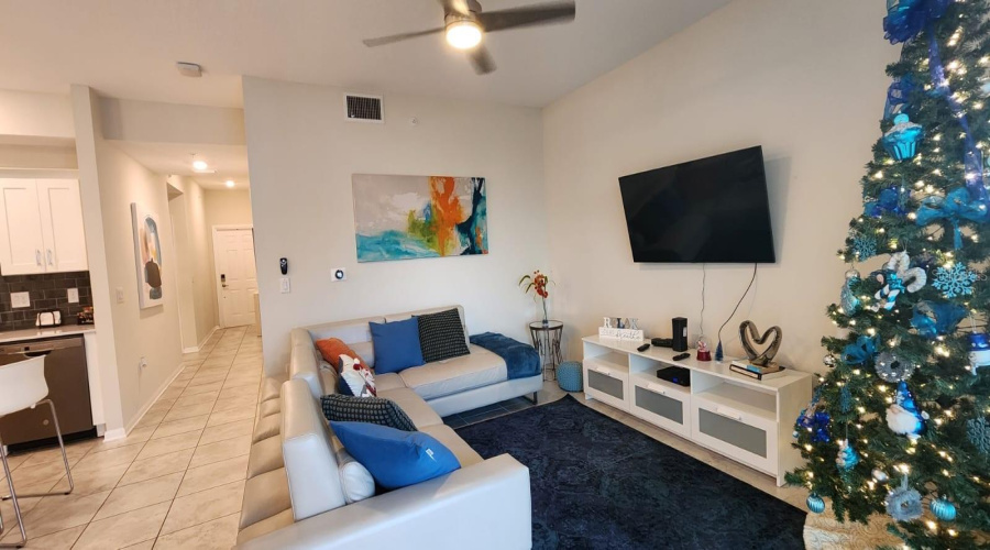 KISSIMMEE, Florida 34746, 2 Bedrooms Bedrooms, ,2 BathroomsBathrooms,Residential,For Sale,PARADOX,0,MFRO6368790