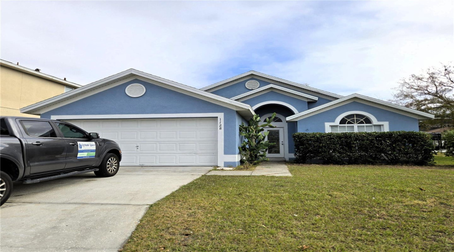 DAVENPORT, Florida 33897, 3 Bedrooms Bedrooms, ,2 BathroomsBathrooms,Residential,For Sale,PINEDALE,0,MFRO6368749