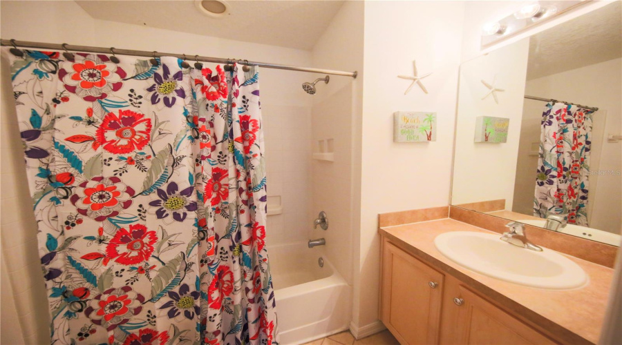 DAVENPORT, Florida 33897, 5 Bedrooms Bedrooms, ,3 BathroomsBathrooms,Residential,For Sale,SOLANA,0,MFRS5140239