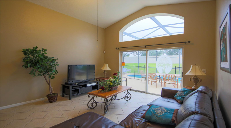 DAVENPORT, Florida 33897, 5 Bedrooms Bedrooms, ,3 BathroomsBathrooms,Residential,For Sale,SOLANA,0,MFRS5140239