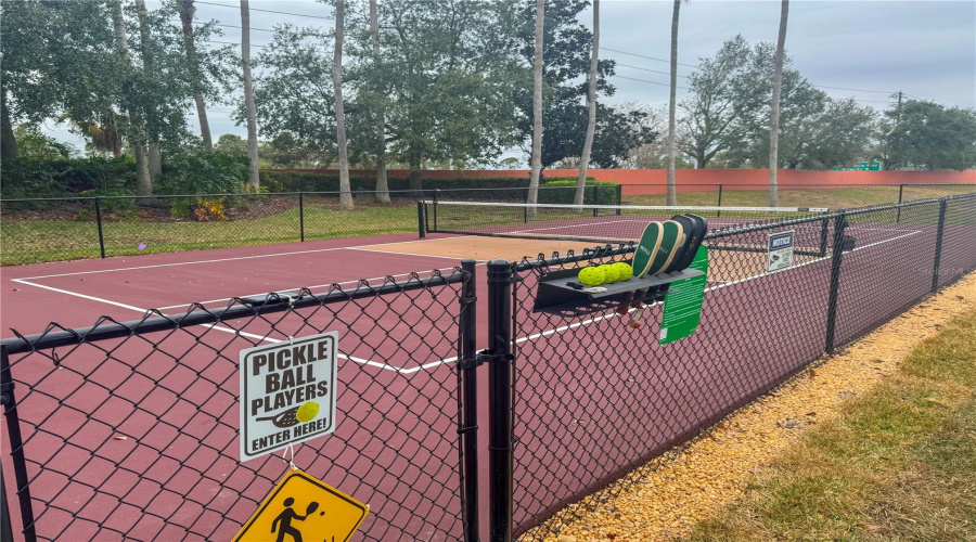 DAVENPORT, Florida 33897, 5 Bedrooms Bedrooms, ,3 BathroomsBathrooms,Residential,For Sale,SOLANA,0,MFRS5140239