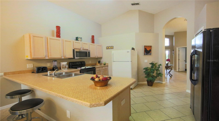 DAVENPORT, Florida 33897, 5 Bedrooms Bedrooms, ,3 BathroomsBathrooms,Residential,For Sale,SOLANA,0,MFRS5140239