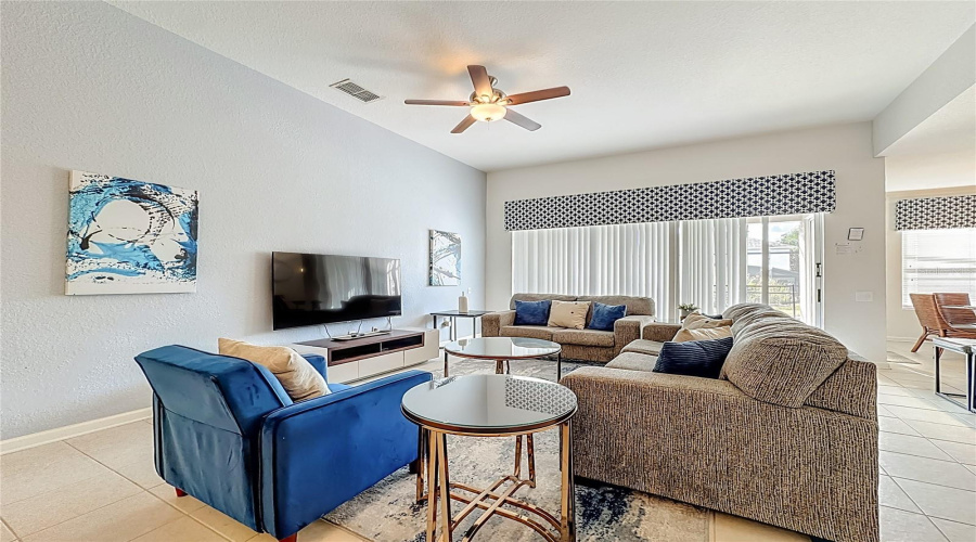 KISSIMMEE, Florida 34747, 5 Bedrooms Bedrooms, ,5 BathroomsBathrooms,Residential,For Sale,TEASCONE,0,MFRO6368815