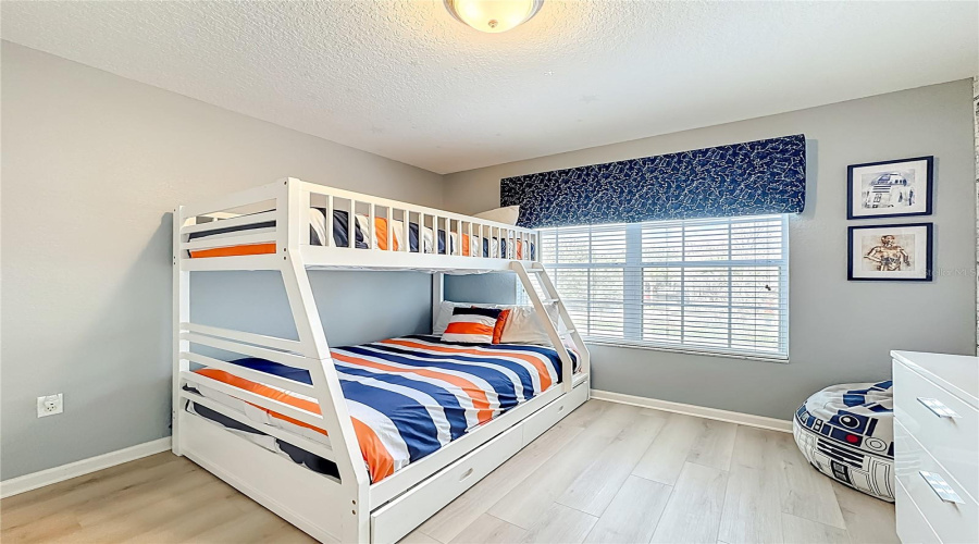 KISSIMMEE, Florida 34747, 5 Bedrooms Bedrooms, ,5 BathroomsBathrooms,Residential,For Sale,TEASCONE,0,MFRO6368815