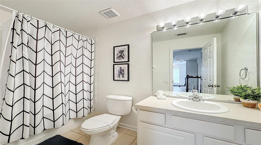 KISSIMMEE, Florida 34747, 5 Bedrooms Bedrooms, ,5 BathroomsBathrooms,Residential,For Sale,TEASCONE,0,MFRO6368815