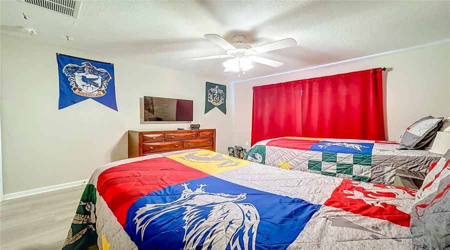 KISSIMMEE, Florida 34747, 5 Bedrooms Bedrooms, ,5 BathroomsBathrooms,Residential,For Sale,TEASCONE,0,MFRO6368815