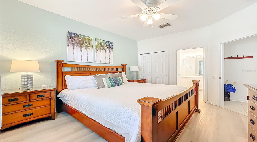 KISSIMMEE, Florida 34747, 5 Bedrooms Bedrooms, ,5 BathroomsBathrooms,Residential,For Sale,TEASCONE,0,MFRO6368815