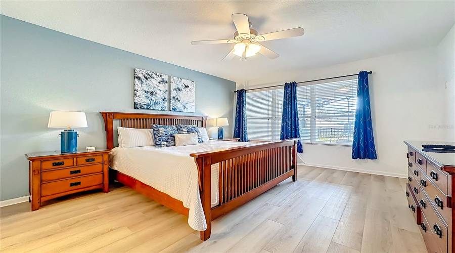 KISSIMMEE, Florida 34747, 5 Bedrooms Bedrooms, ,5 BathroomsBathrooms,Residential,For Sale,TEASCONE,0,MFRO6368815