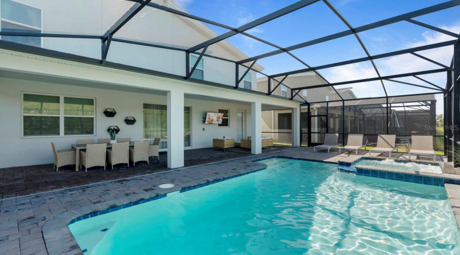 KISSIMMEE, Florida 34746, 8 Bedrooms Bedrooms, ,5 BathroomsBathrooms,Residential,For Sale,PENELOPE,0,MFRO6366087