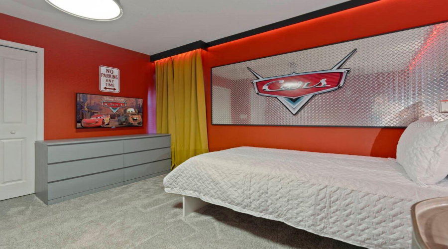 KISSIMMEE, Florida 34746, 8 Bedrooms Bedrooms, ,5 BathroomsBathrooms,Residential,For Sale,PENELOPE,0,MFRO6366087