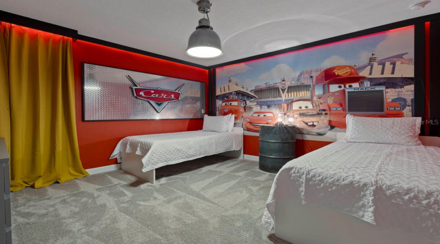 KISSIMMEE, Florida 34746, 8 Bedrooms Bedrooms, ,5 BathroomsBathrooms,Residential,For Sale,PENELOPE,0,MFRO6366087