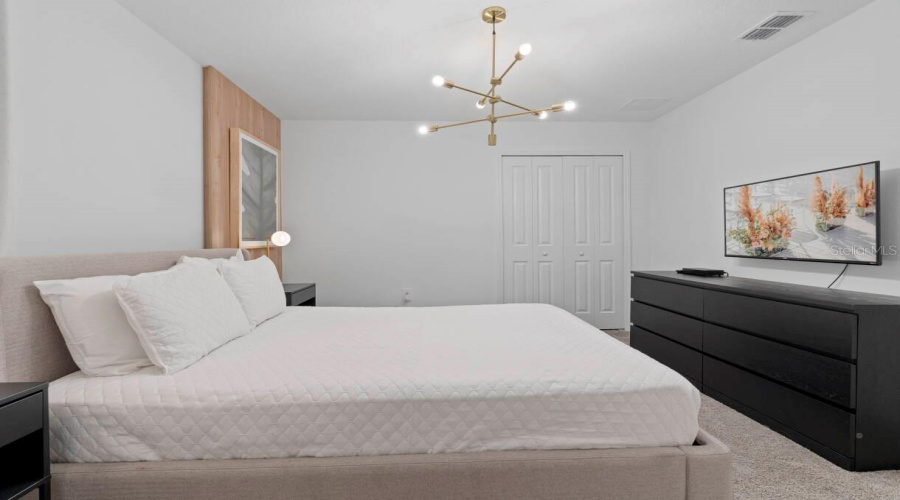 KISSIMMEE, Florida 34746, 8 Bedrooms Bedrooms, ,5 BathroomsBathrooms,Residential,For Sale,PENELOPE,0,MFRO6366087