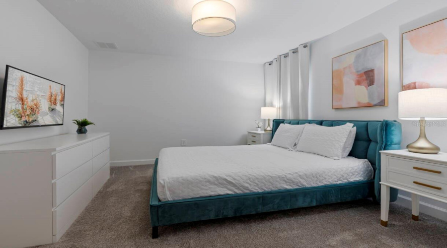 KISSIMMEE, Florida 34746, 8 Bedrooms Bedrooms, ,5 BathroomsBathrooms,Residential,For Sale,PENELOPE,0,MFRO6366087