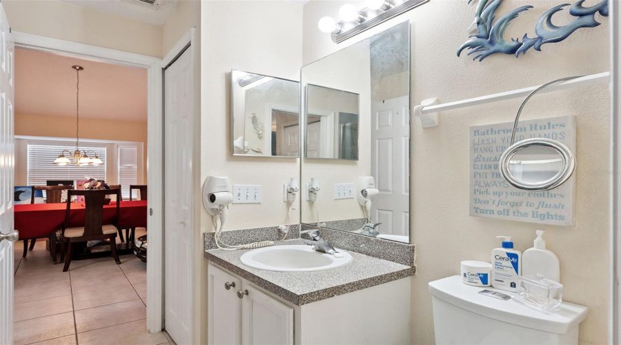 KISSIMMEE, Florida 34746, 5 Bedrooms Bedrooms, ,3 BathroomsBathrooms,Residential,For Sale,LAKE BERKLEY,0,MFRO6367556