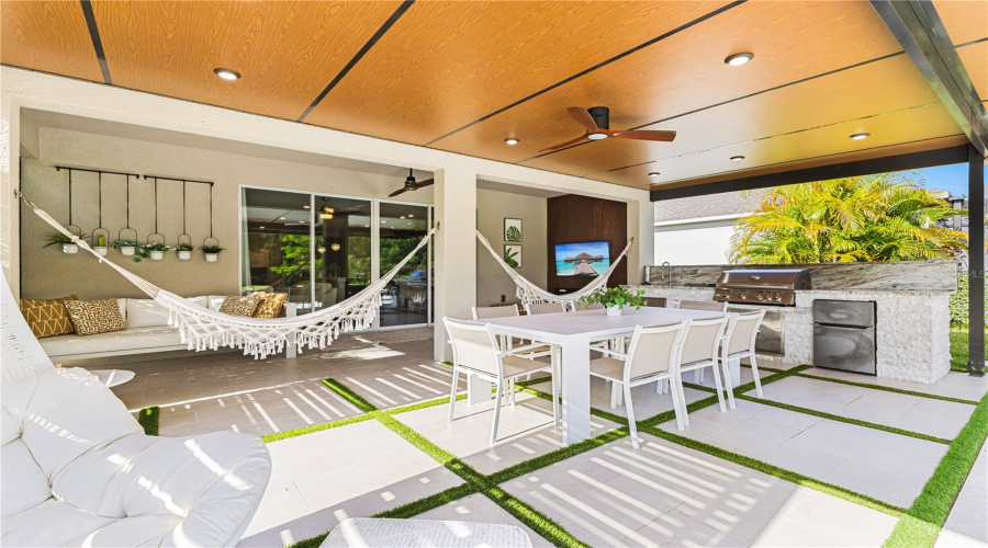 DAVENPORT, Florida 33837, 5 Bedrooms Bedrooms, ,3 BathroomsBathrooms,Residential,For Sale,WESTCHESTER,0,MFRO6346237