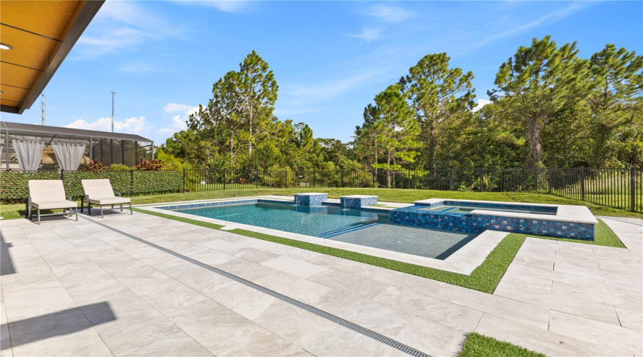 DAVENPORT, Florida 33837, 5 Bedrooms Bedrooms, ,3 BathroomsBathrooms,Residential,For Sale,WESTCHESTER,0,MFRO6346237