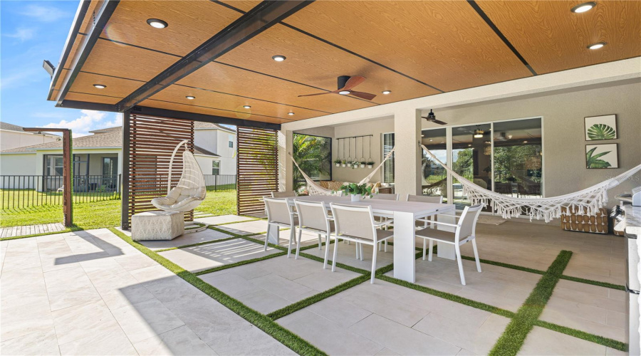 DAVENPORT, Florida 33837, 5 Bedrooms Bedrooms, ,3 BathroomsBathrooms,Residential,For Sale,WESTCHESTER,0,MFRO6346237