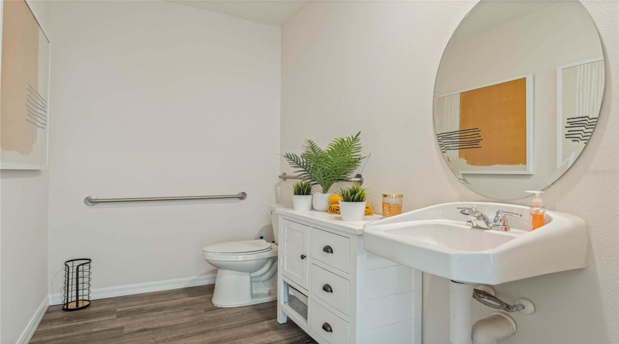 DAVENPORT, Florida 33837, 4 Bedrooms Bedrooms, ,2 BathroomsBathrooms,Residential,For Sale,MOLERA BEACH,0,MFRO6344439