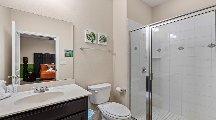 DAVENPORT, Florida 33837, 5 Bedrooms Bedrooms, ,5 BathroomsBathrooms,Residential,For Sale,OAKBOURNE,0,MFRO6368501