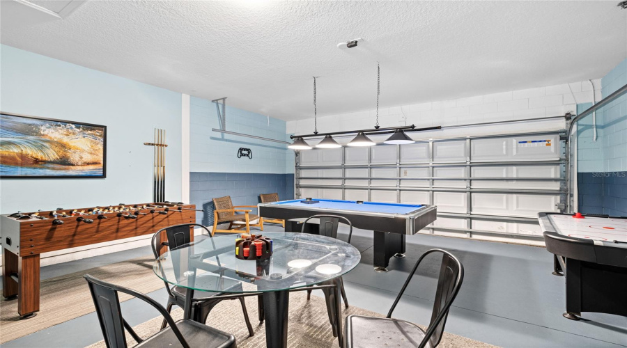 DAVENPORT, Florida 33837, 5 Bedrooms Bedrooms, ,5 BathroomsBathrooms,Residential,For Sale,OAKBOURNE,0,MFRO6368501