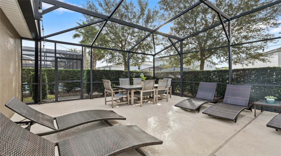 DAVENPORT, Florida 33837, 5 Bedrooms Bedrooms, ,5 BathroomsBathrooms,Residential,For Sale,OAKBOURNE,0,MFRO6368501