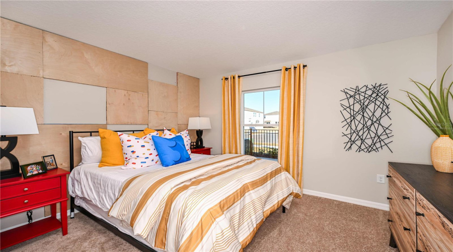 model photos/virtually staged